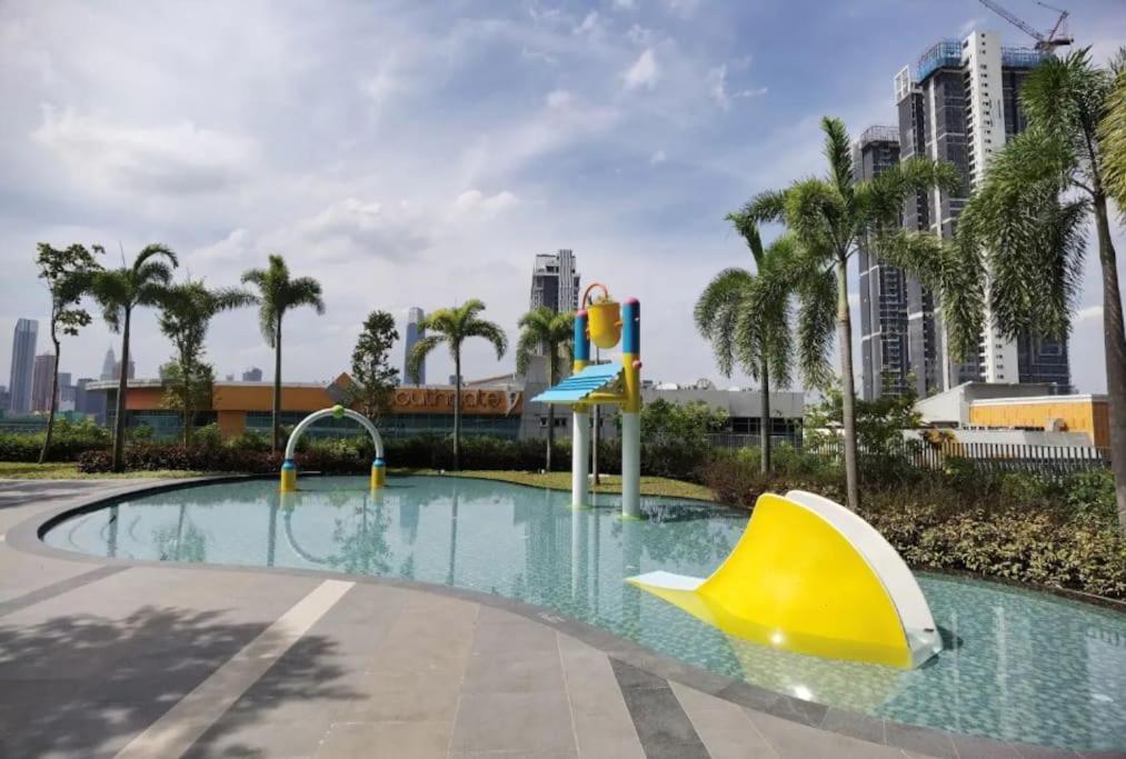 Trion Kl B-31-08 Studio With Iconic Kl City View Pangsapuri *